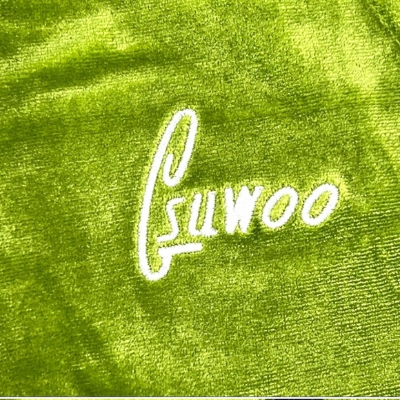 GSUWOO Apple Green Velour Shorts - Picture 8 of 11